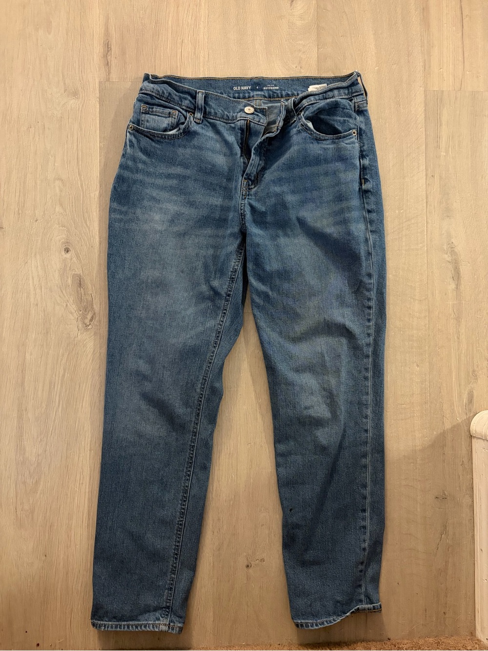 Old Navy Relaxed Boyfriend Jeans SIZE4